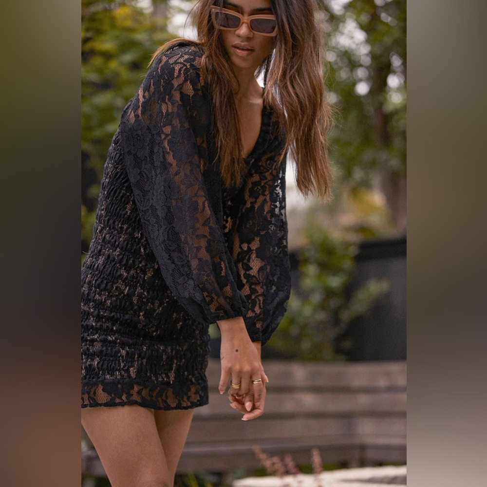 BNWT SALTWATER LUXE ~ amina lace mini dress